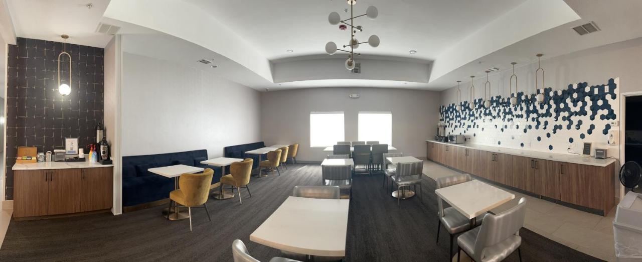 La Quinta By Wyndham Decatur Hotell Eksteriør bilde