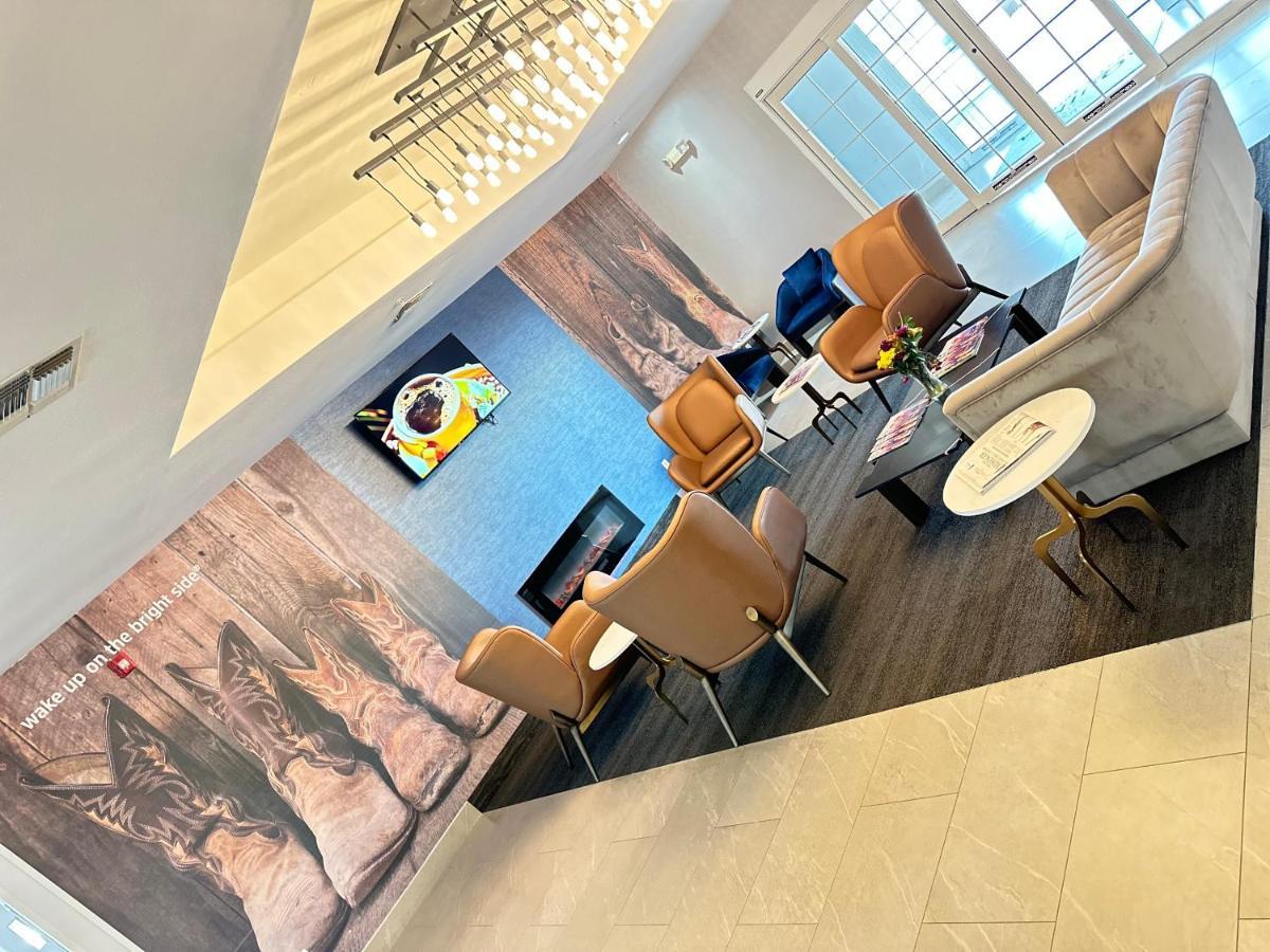 La Quinta By Wyndham Decatur Hotell Eksteriør bilde