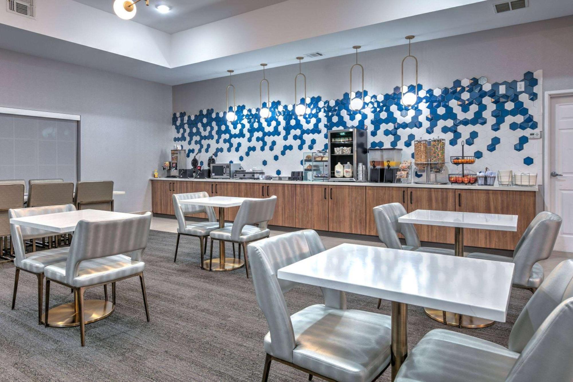 La Quinta By Wyndham Decatur Hotell Eksteriør bilde