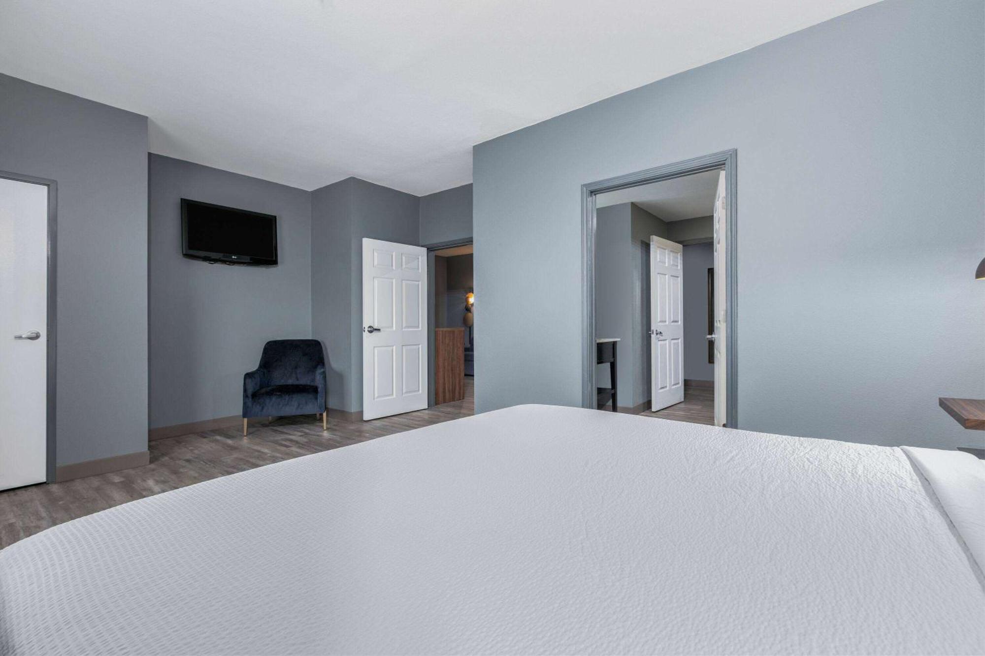 La Quinta By Wyndham Decatur Hotell Eksteriør bilde